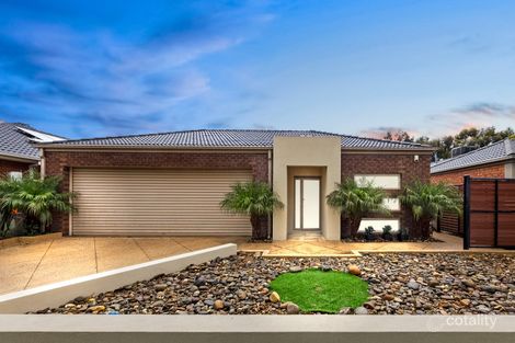 34 Dunbarrim Ave, Cairnlea, VIC 3023
