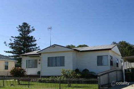 Property photo of 17 Sampson Avenue Belmont North NSW 2280