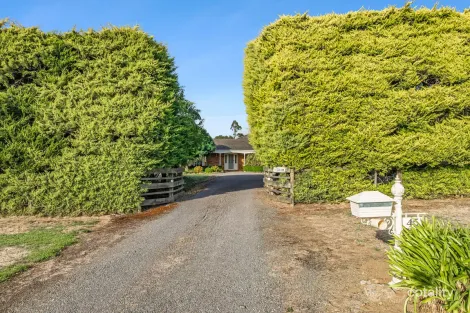 Property photo of 45 Belverdere Drive Elliminyt VIC 3250