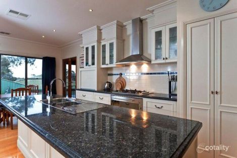 Property photo of 3 Hansa Court Kangaroo Flat VIC 3555