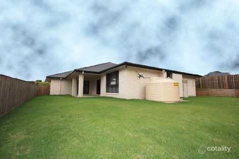 Property photo of 38 Faraday Crescent Pacific Pines QLD 4211