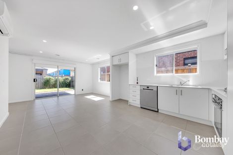 Property photo of 20 Adelaide Circuit Donnybrook VIC 3064
