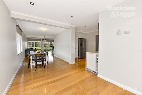 Property photo of 10 Calshot Grove Gladstone Park VIC 3043