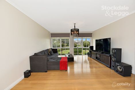 Property photo of 10 Calshot Grove Gladstone Park VIC 3043