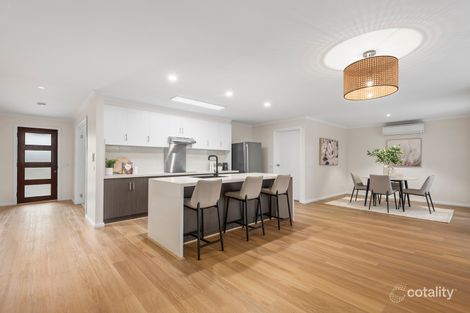 Property photo of 37 Moreillon Boulevarde Bannockburn VIC 3331