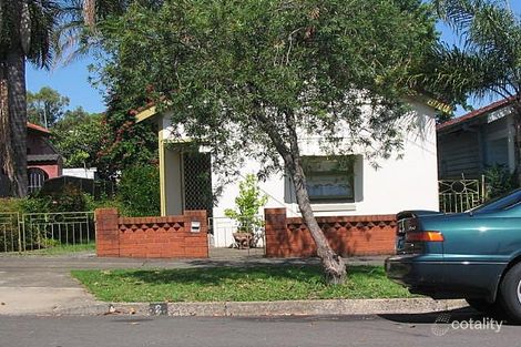 8 Windsor Ave, Croydon Park, NSW 2133
