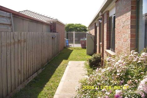 Property photo of 5 Seacombe Place Cranbourne VIC 3977