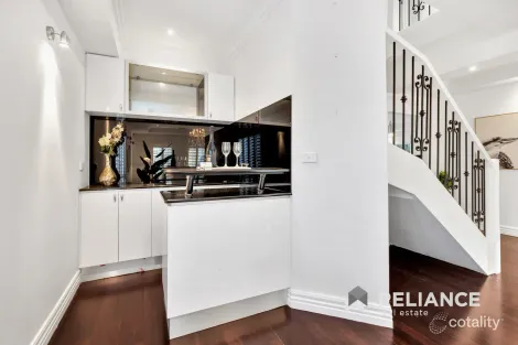 Property photo of 20 Golden Ash Grove Hoppers Crossing VIC 3029