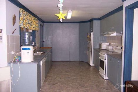 Property photo of 1 Waimea Place Lake Albert NSW 2650