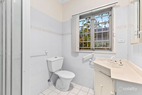 Property photo of 12 Raglan Street St Lucia QLD 4067