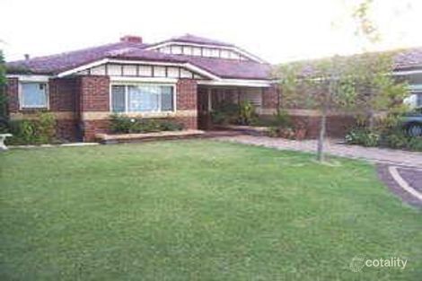 18 Golden Ash Gdns, Helena Valley, WA 6056