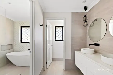 Property photo of 32 Lauren Grove Upper Coomera QLD 4209