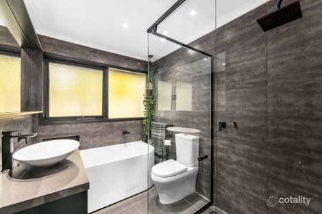 Property photo of 29 Shand Close Illawong NSW 2234