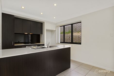 Property photo of 2/64 Grande Avenue Springfield Lakes QLD 4300