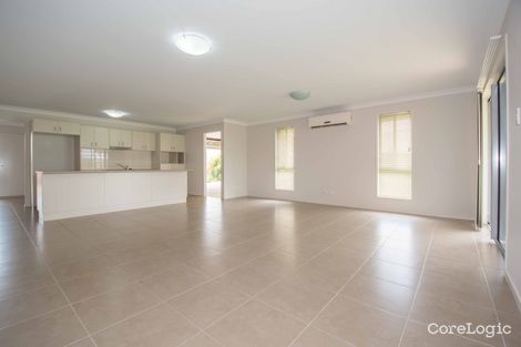 Property photo of 4 Villa Court Ashfield QLD 4670