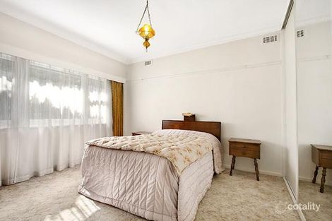 Property photo of 34 Wallace Crescent Strathmore VIC 3041