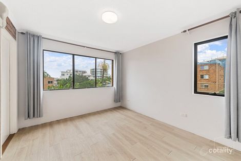 Property photo of 4/43 Lower Gay Terrace Caloundra QLD 4551
