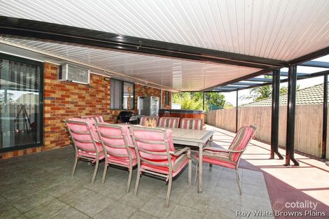 3 Pinnacle Cl, Regents Park, QLD 4118