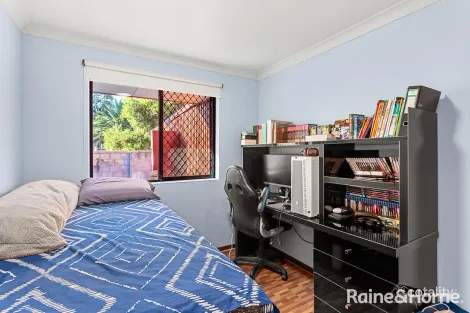 Property photo of 35 Mercer Way Balga WA 6061