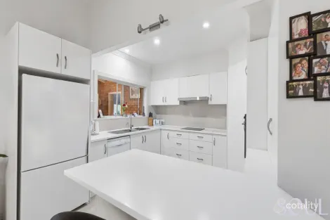 Property photo of 44 Langley Crescent Griffith NSW 2680