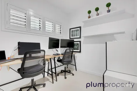 Property photo of 16 Noreen Street Chapel Hill QLD 4069