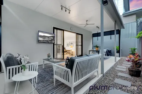 Property photo of 16 Noreen Street Chapel Hill QLD 4069