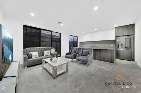 Property photo of 39 Adansonia Circuit Mickleham VIC 3064