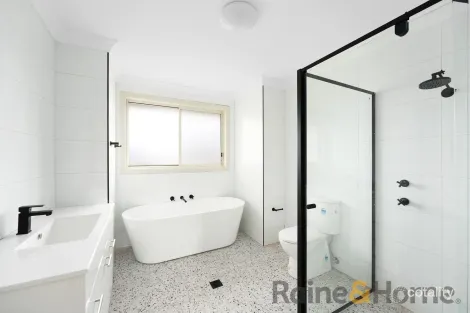 Property photo of 40 Endeavour Circuit Harrington Park NSW 2567