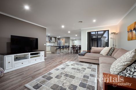 Property photo of 11 Paperbark Drive Pakenham VIC 3810