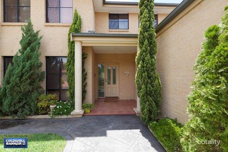 Property photo of 6 Myrtle Court Voyager Point NSW 2172