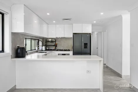 Property photo of 24 Explorers Way St Clair NSW 2759