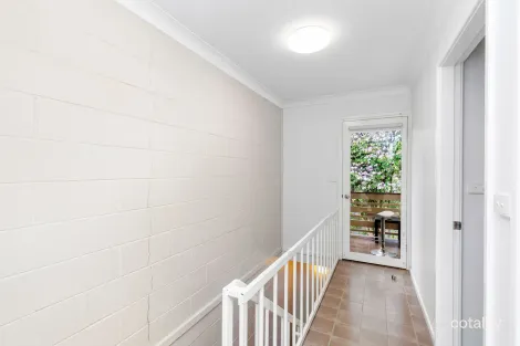 Property photo of 1/17 Cochrane Street Kooringal NSW 2650