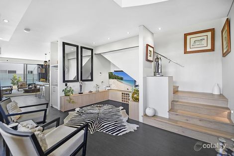 Property photo of 2/12 Oak Avenue Surfers Paradise QLD 4217