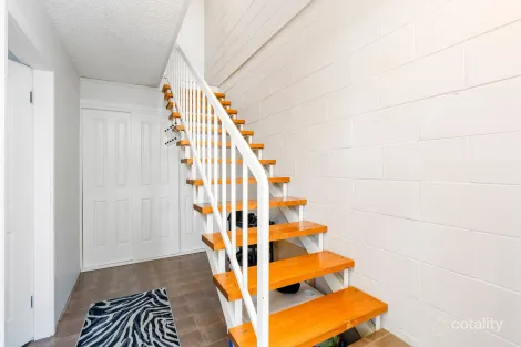 Property photo of 1/17 Cochrane Street Kooringal NSW 2650