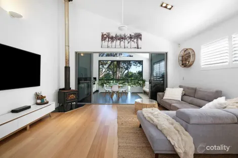 Property photo of 1/20 Nobby Parade Miami QLD 4220