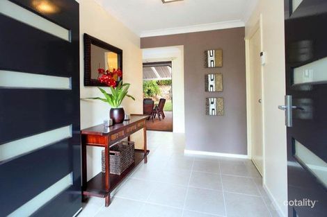 12 Melinda St, Kenmore, QLD 4069