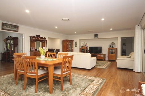 Property photo of 5 Lipizzaner Place Pine Mountain QLD 4306