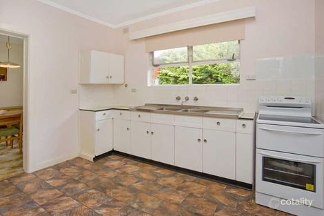 Property photo of 16 Carinya Crescent Rostrevor SA 5073