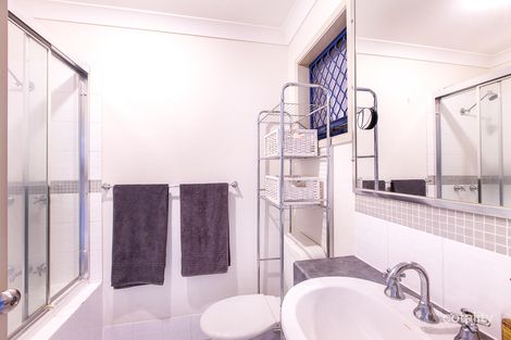 Property photo of 2/28 Clarendon Street East Brisbane QLD 4169