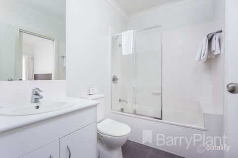 Property photo of 9/9 Greg Norman Drive Point Cook VIC 3030