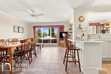 Property photo of 7 Mathoura Place Orange NSW 2800