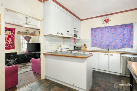 Property photo of 4 Johnstone Crescent Colac VIC 3250