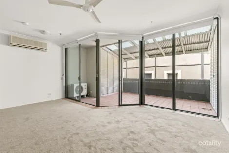 Property photo of 55 Baildon Street Kangaroo Point QLD 4169