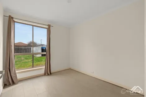 Property photo of 4 Bittern Court Werribee VIC 3030