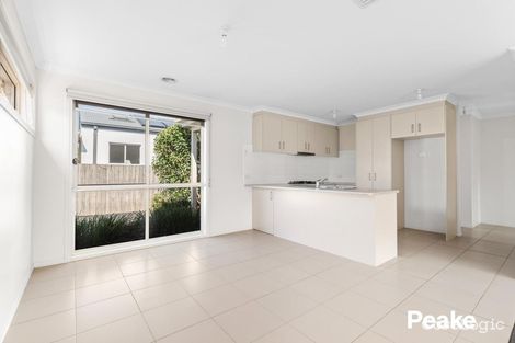 Property photo of 2/69 Mansfield Street Berwick VIC 3806