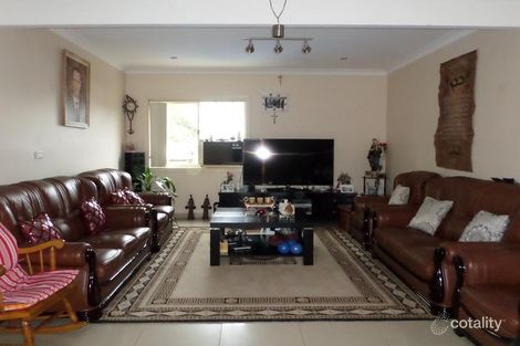 Property photo of 19 Kimberley Crescent Fairfield West NSW 2165