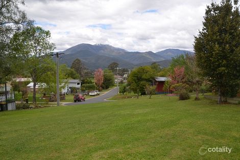 19 Feathertop St, Tawonga South, VIC 3698