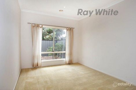 Property photo of 42 Nossal Drive Point Cook VIC 3030