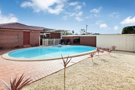 Property photo of 14 Snaefell Crescent Gladstone Park VIC 3043