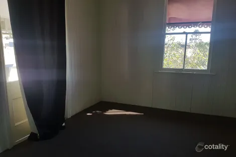 Property photo of 4 Siemons Street One Mile QLD 4305